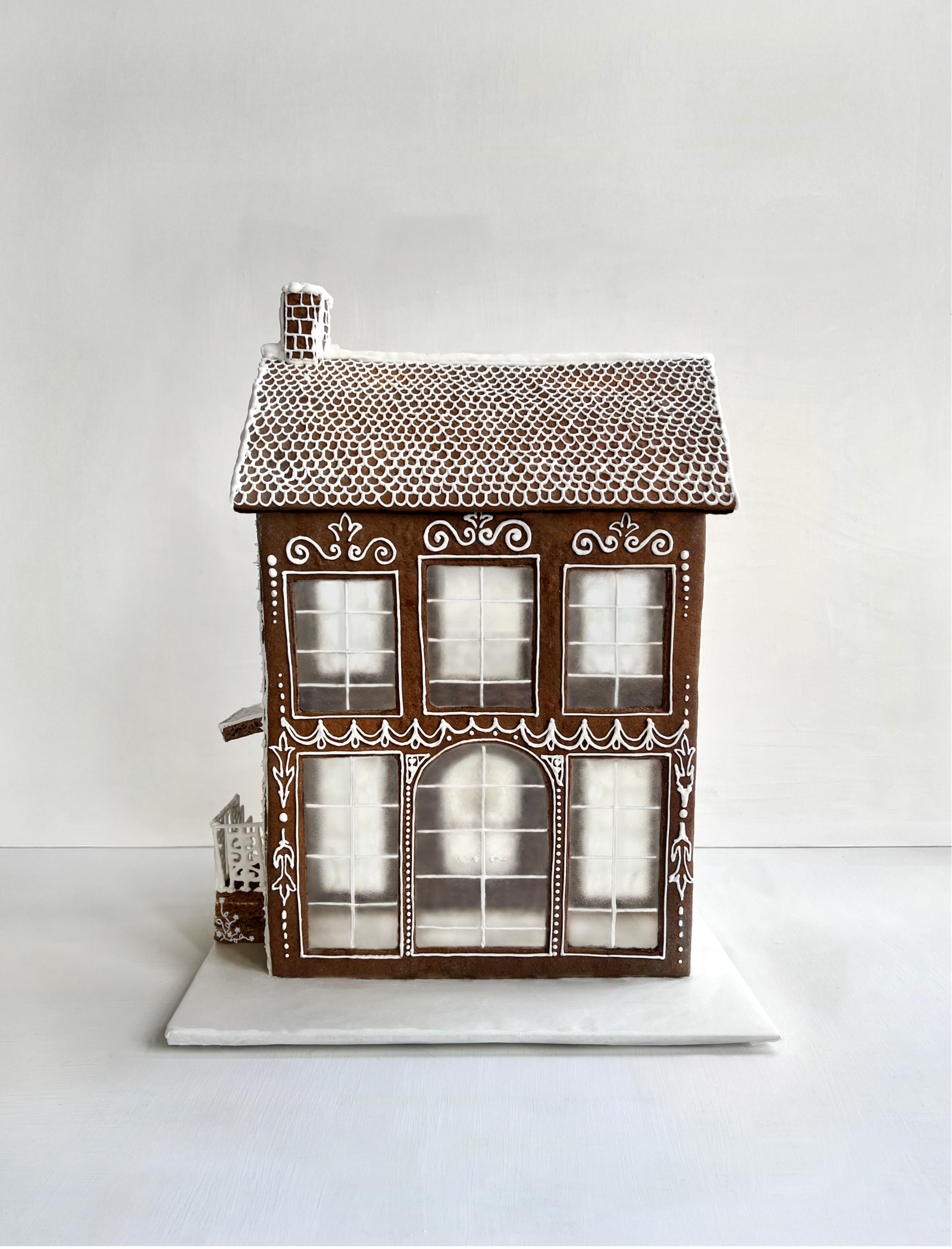Side or back view of the gingerbread townhouse.