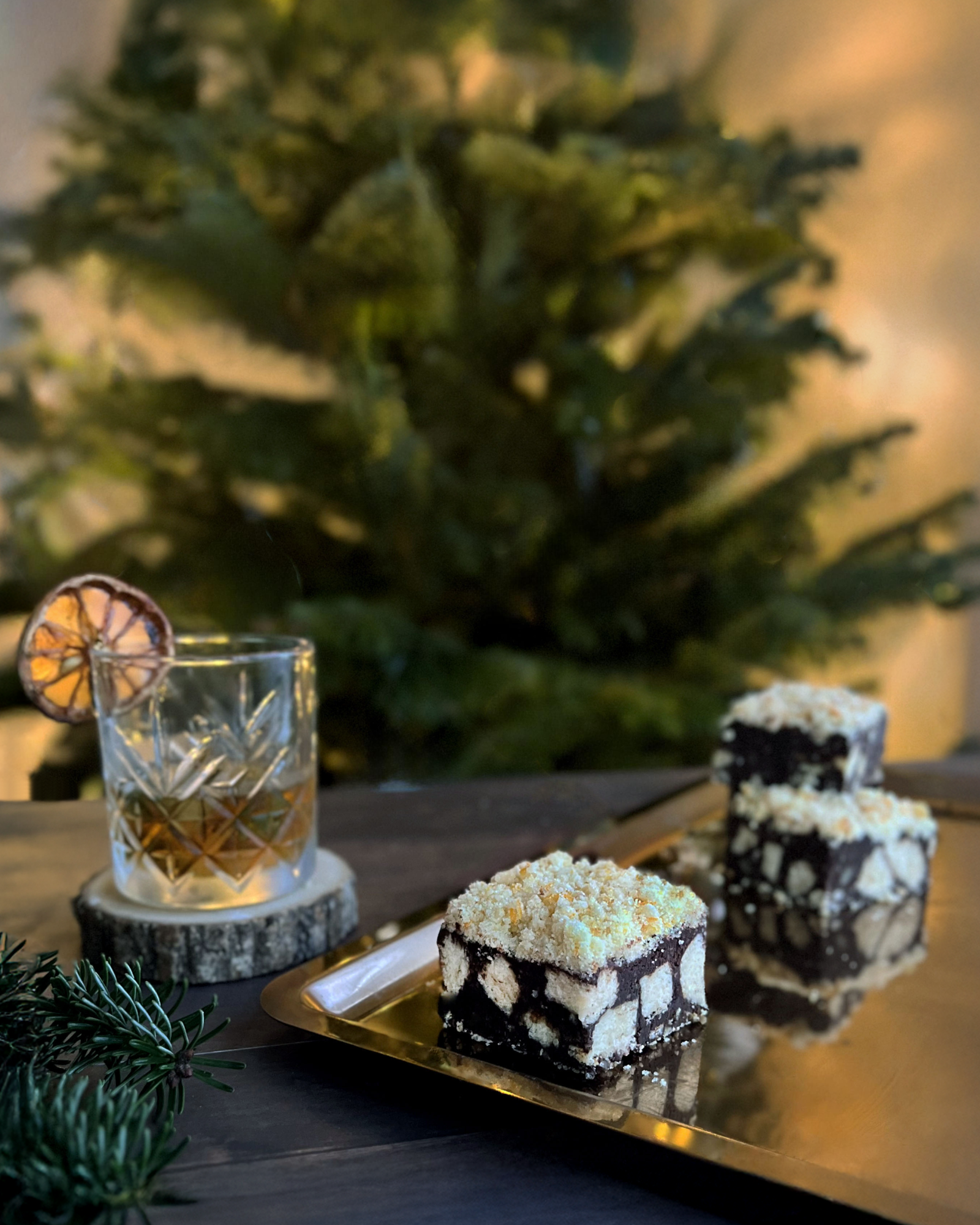 Deep & warming orange and whiskey chocolate tiffin.